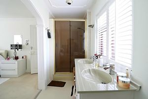 En-Suite- click for photo gallery